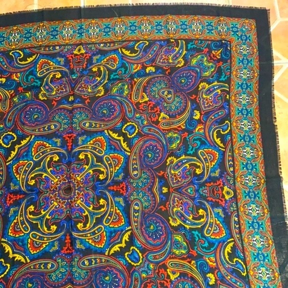 New Women’s Burdines Sunshine Fashions Italian Made Polyester Scarf/Pashmina - Picture 3 of 9